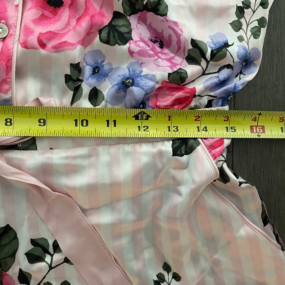 Victoria's Secret Floral Sleep Lounge Silky Romper - Picture 8 of 10